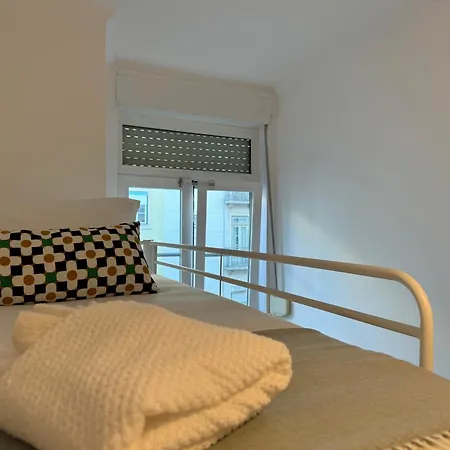 Apartamento Private Room - Ac - 3 Min To Arroios Metro