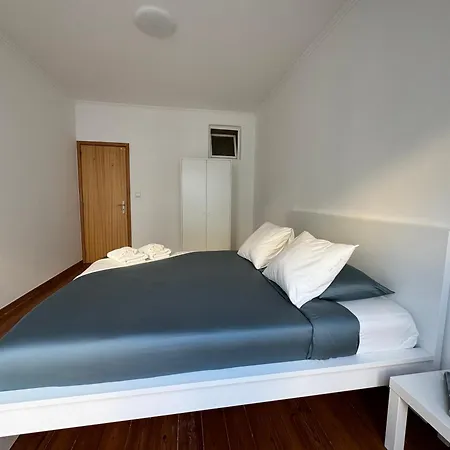 Private Room - Ac - 3 Min To Arroios Metro Lisboa