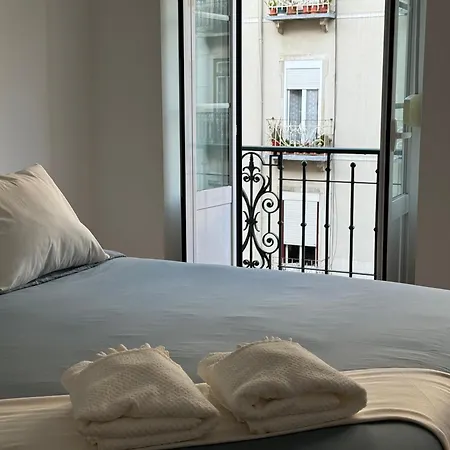 Private Room - Ac - 3 Min To Arroios Metro Apartamento Lisboa