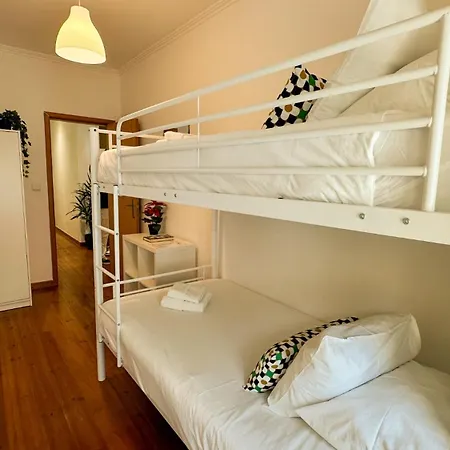 Private Room - Ac - 3 Min To Arroios Metro