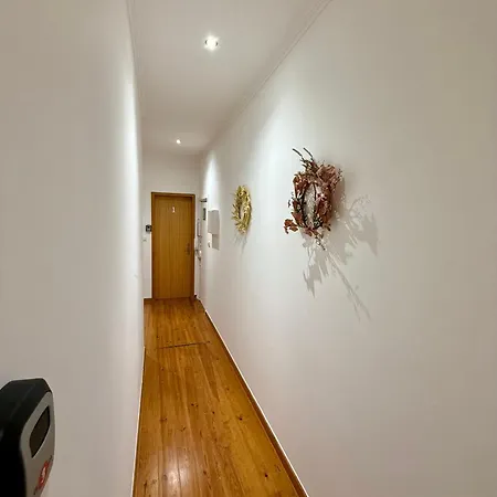 Private Room - Ac - 3 Min To Arroios Metro * Lisboa