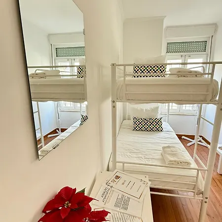 Private Room - Ac - 3 Min To Arroios Metro * Lisboa