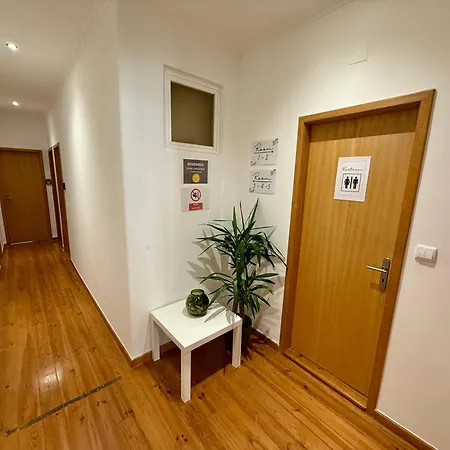 Private Room - Ac - 3 Min To Arroios Metro