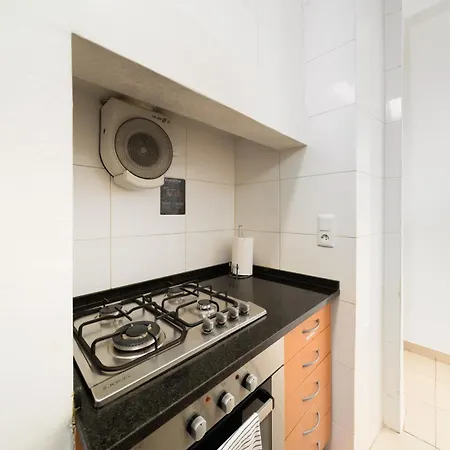 Private - Ac - 3 Min To Arroios Metro Appartamento Lisbona