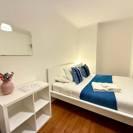 In Arroios Apartament
